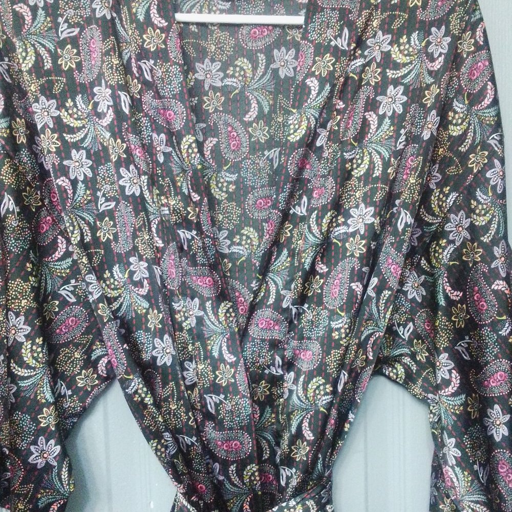 Victoria's Secret M/L Robe - Picture 3 of 4